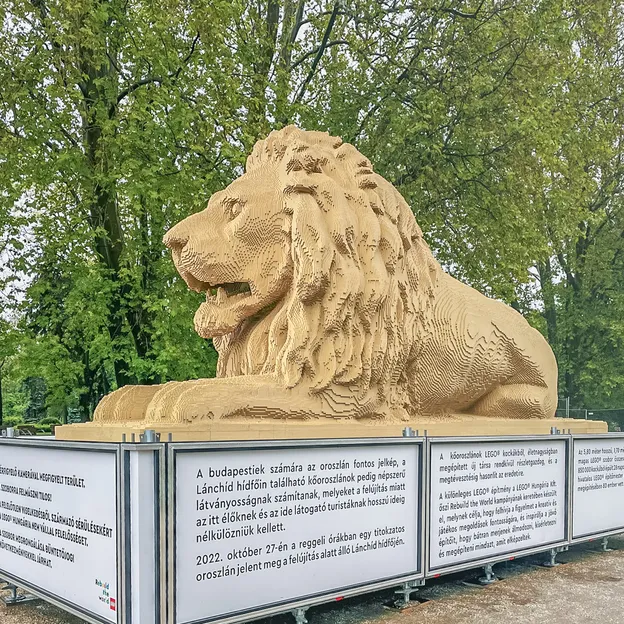 Szigetlakó lett a Lánchíd oroszlánjának LEGO-mása 
